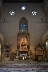 Santa Chiara closer alter view