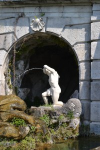 Fountain of Aeolus statues